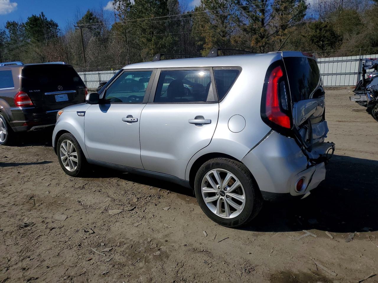 2018 KIA SOUL + photo 3