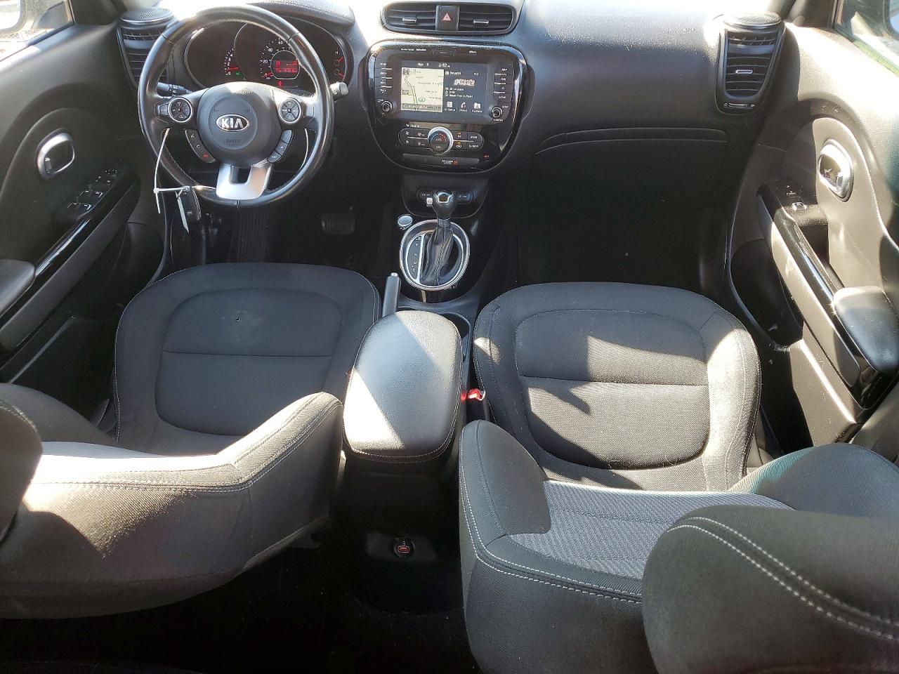2018 KIA SOUL + photo 15