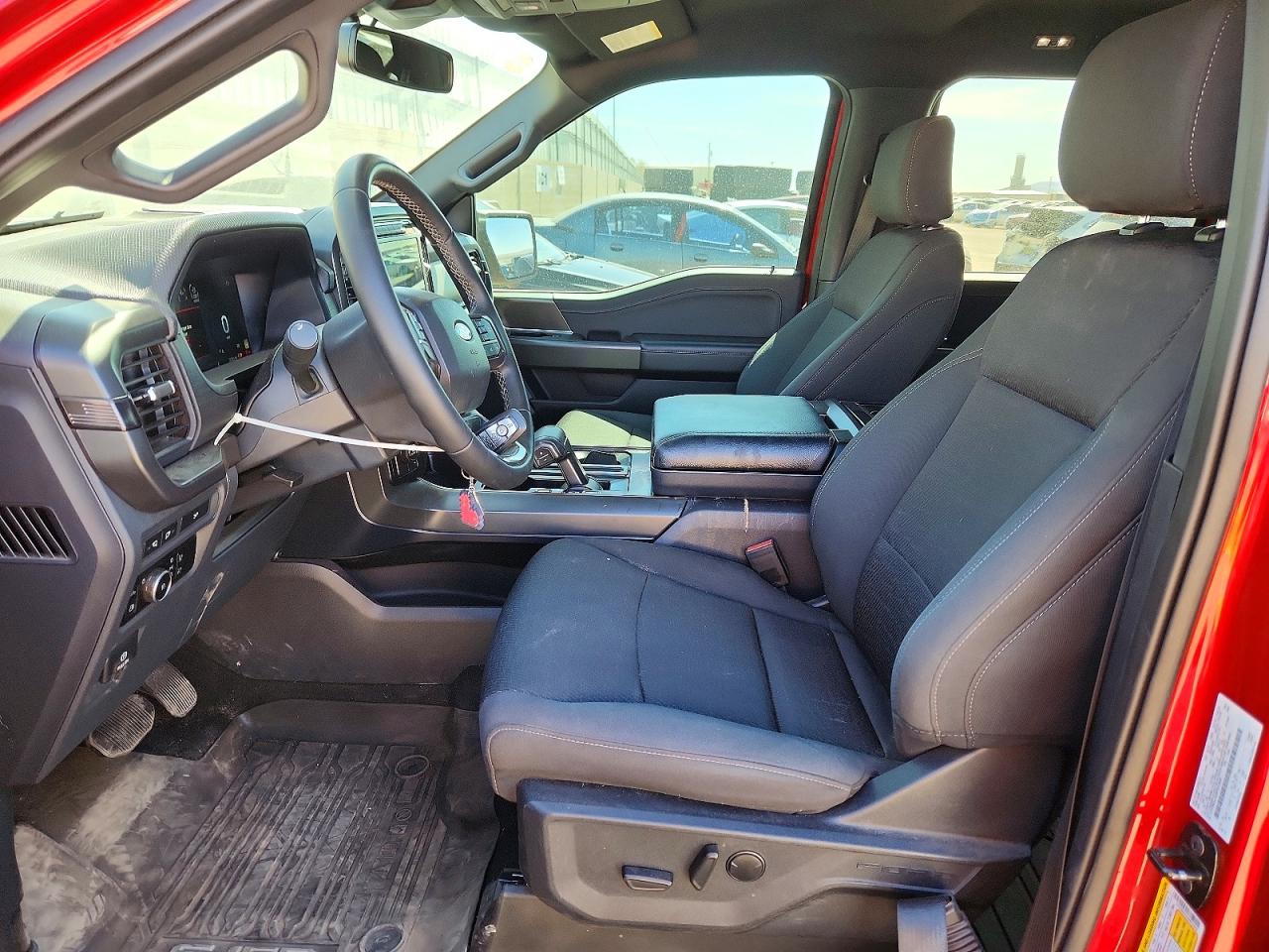 2024 FORD F150 XLT photo 13