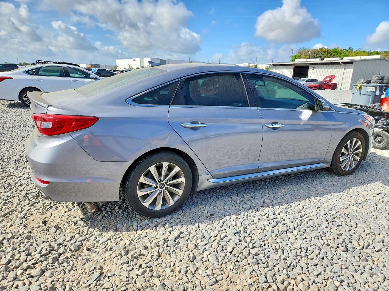 2017 HYUNDAI SONATA SPORT photo 3