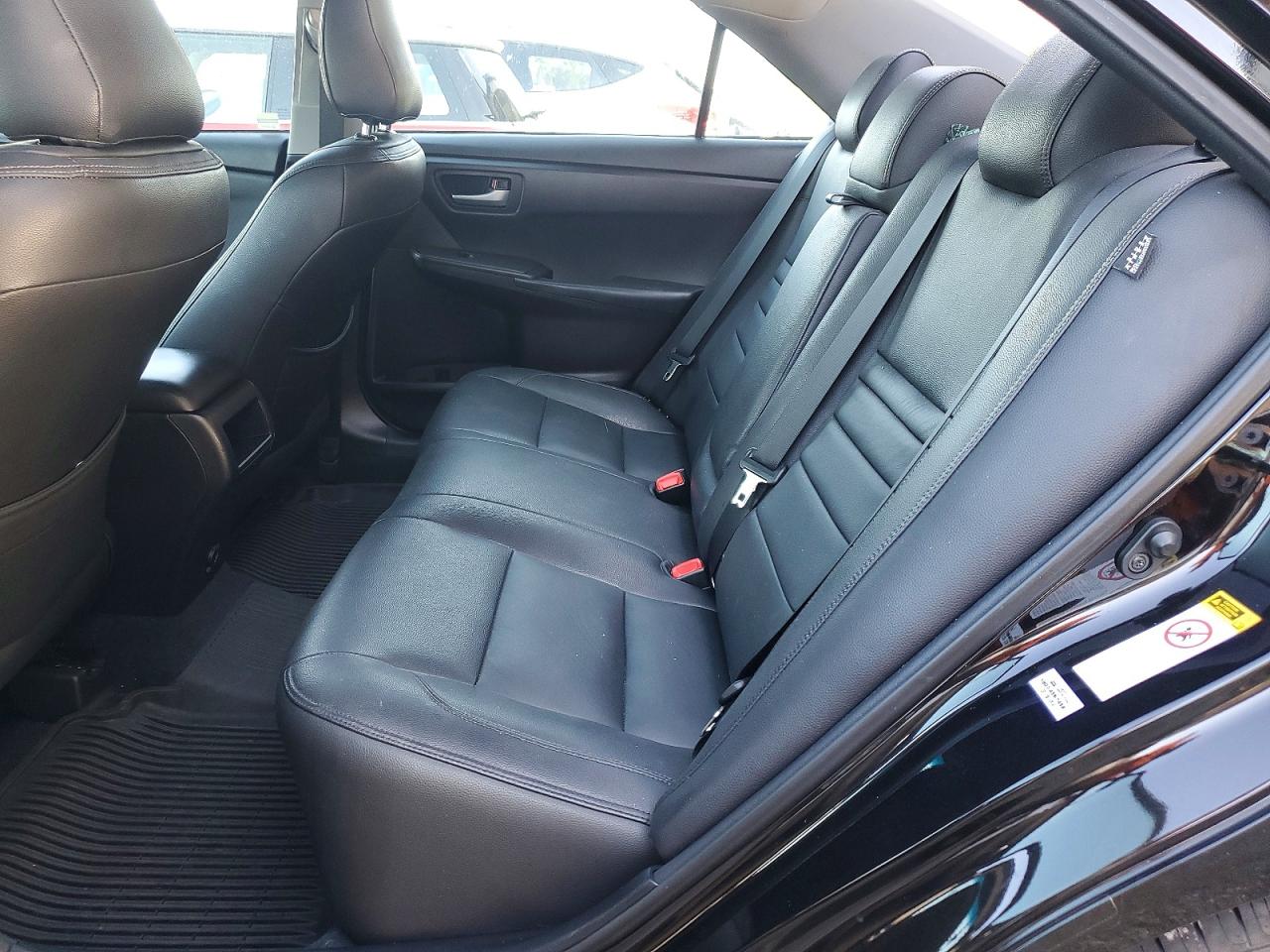 2017 TOYOTA CAMRY LE photo 28