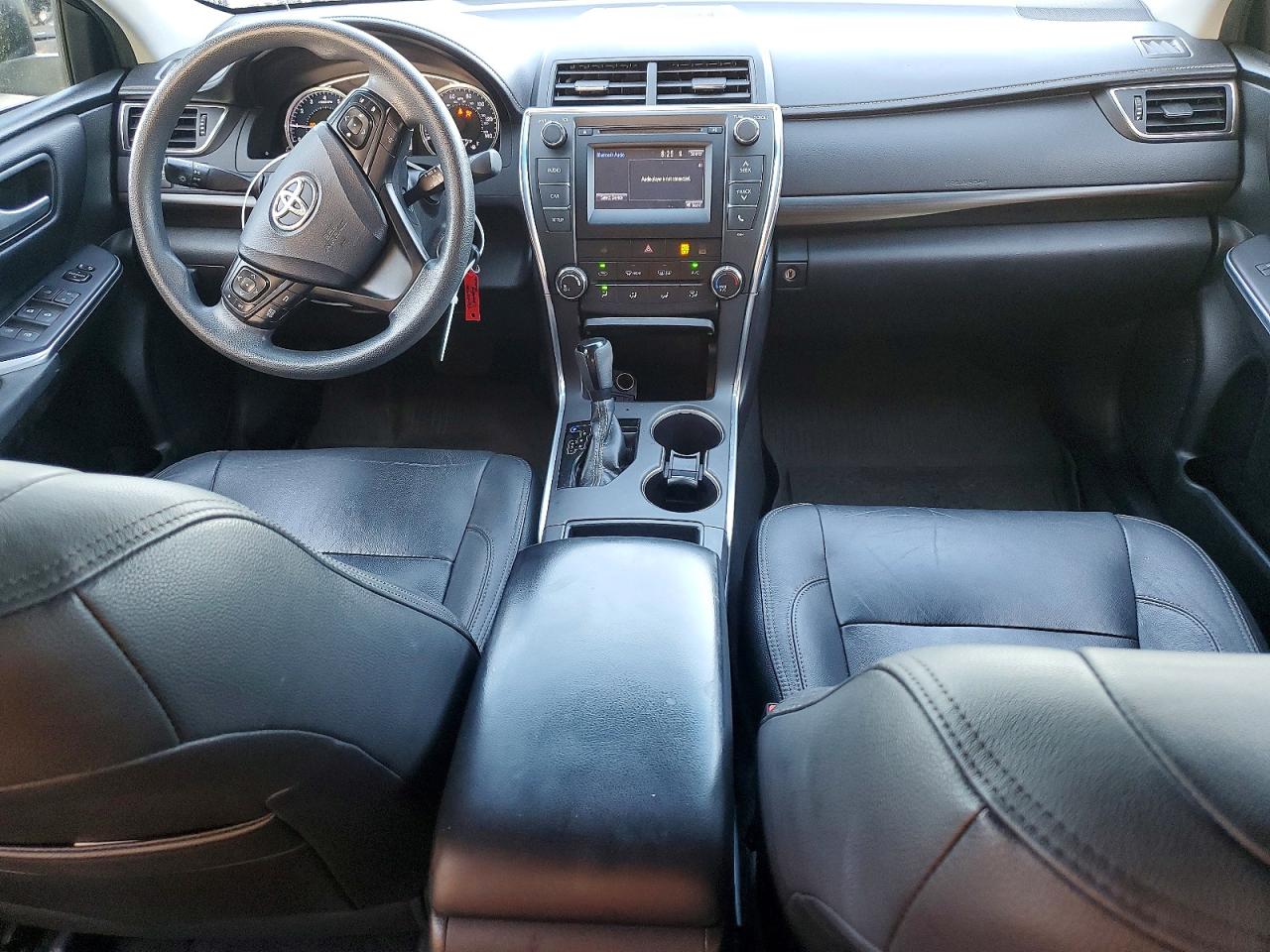 2017 TOYOTA CAMRY LE photo 22