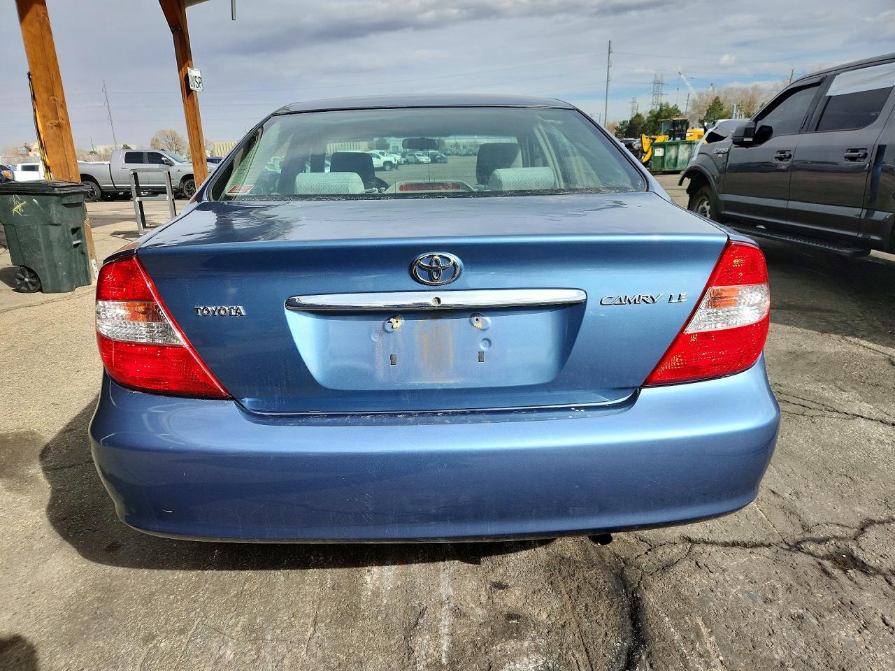 2004 TOYOTA CAMRY LE photo 6