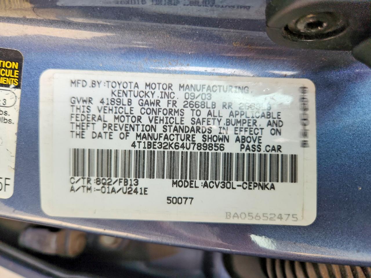 2004 TOYOTA CAMRY LE photo 12