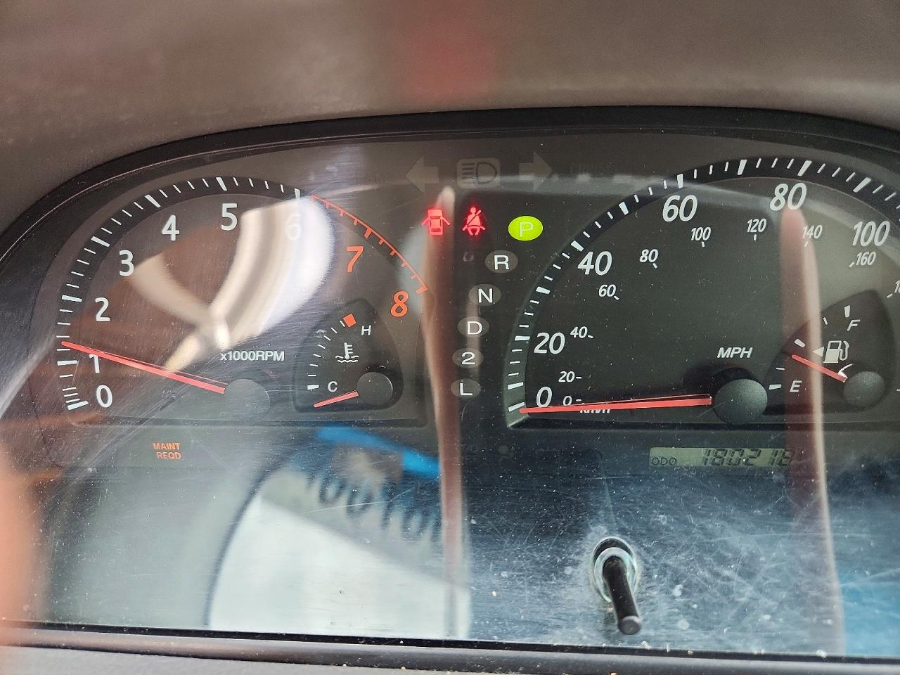 2004 TOYOTA CAMRY LE photo 9