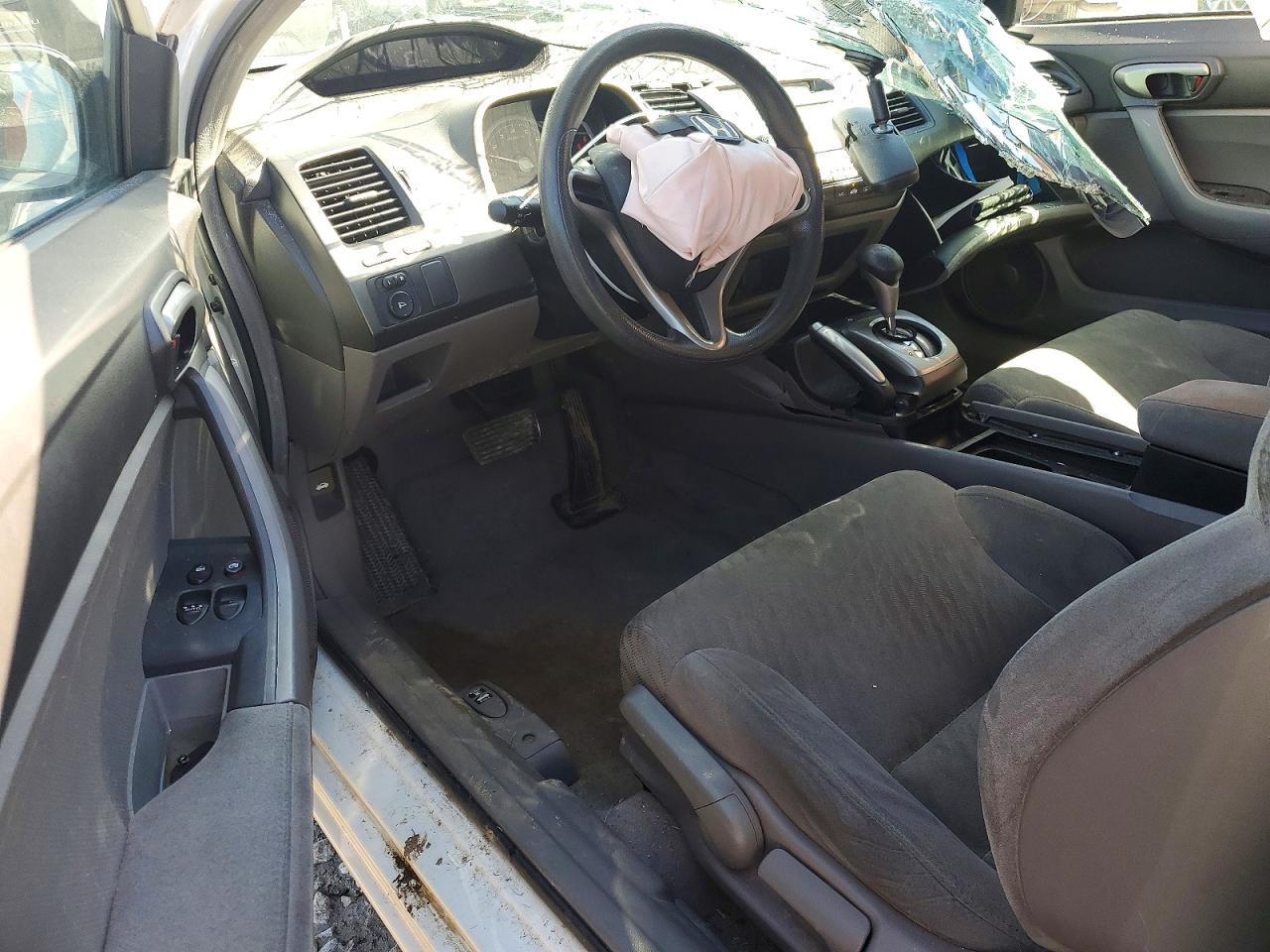 2010 HONDA CIVIC LX photo 8