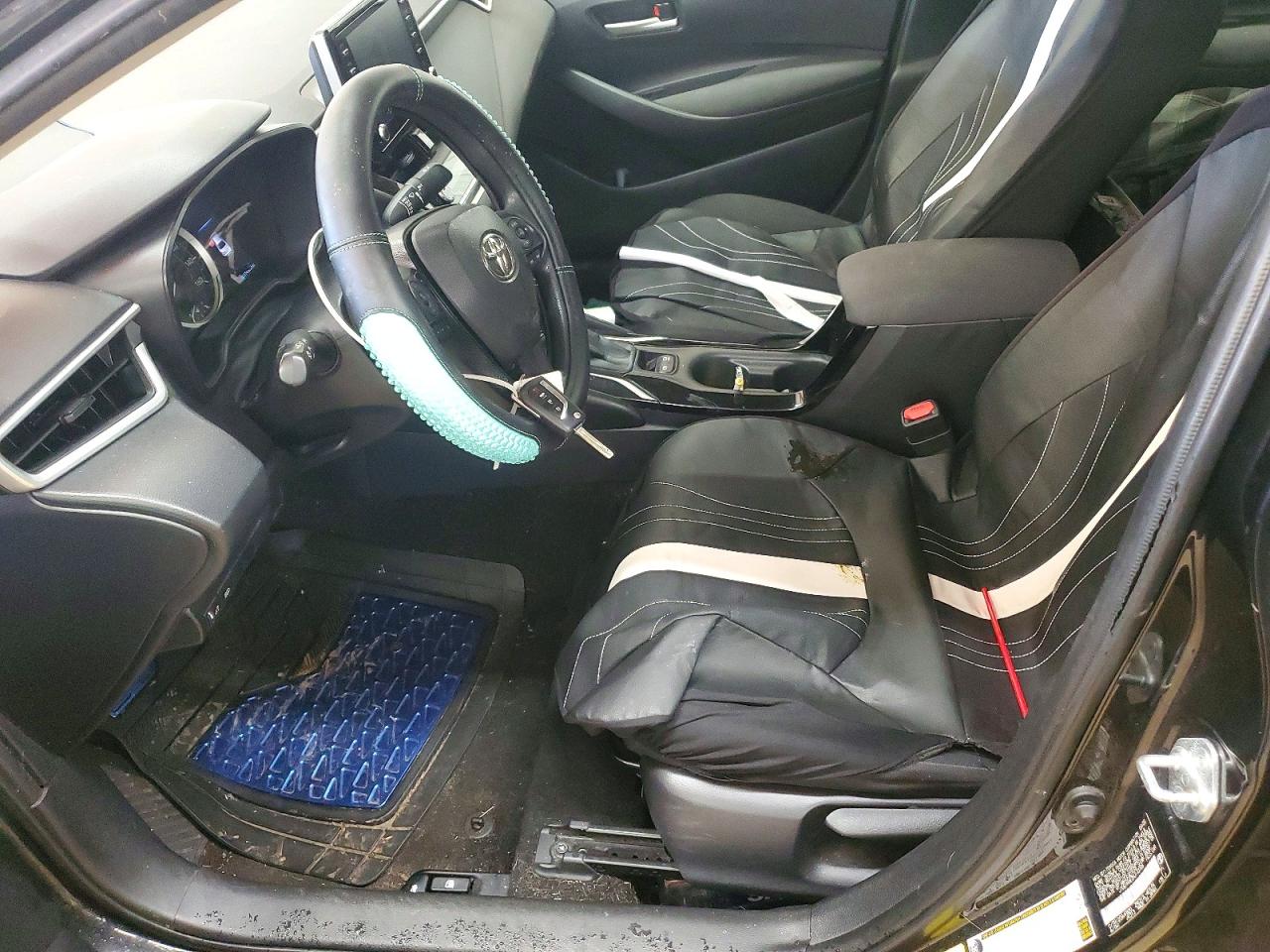 2021 TOYOTA COROLLA LE photo 7