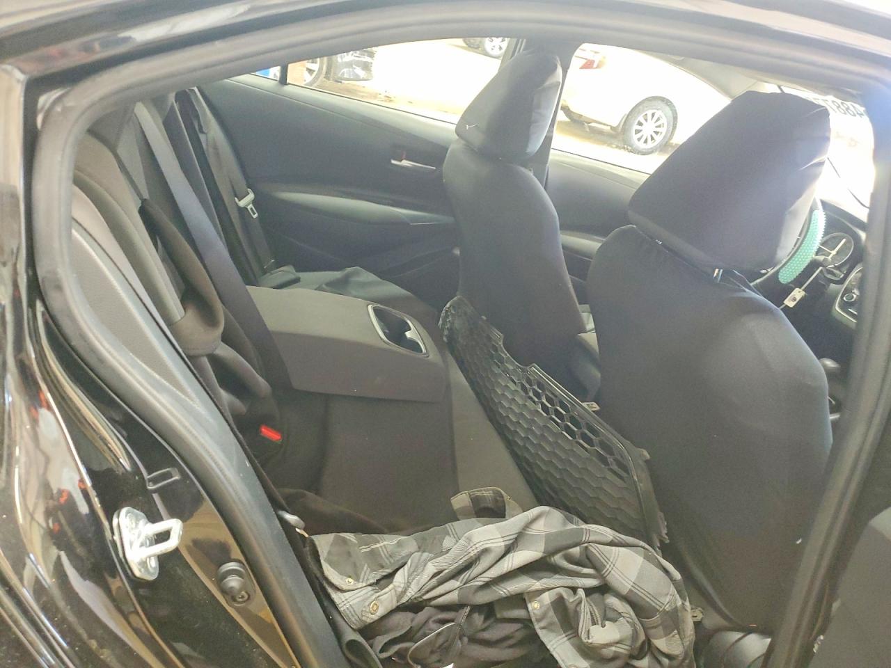2021 TOYOTA COROLLA LE photo 10