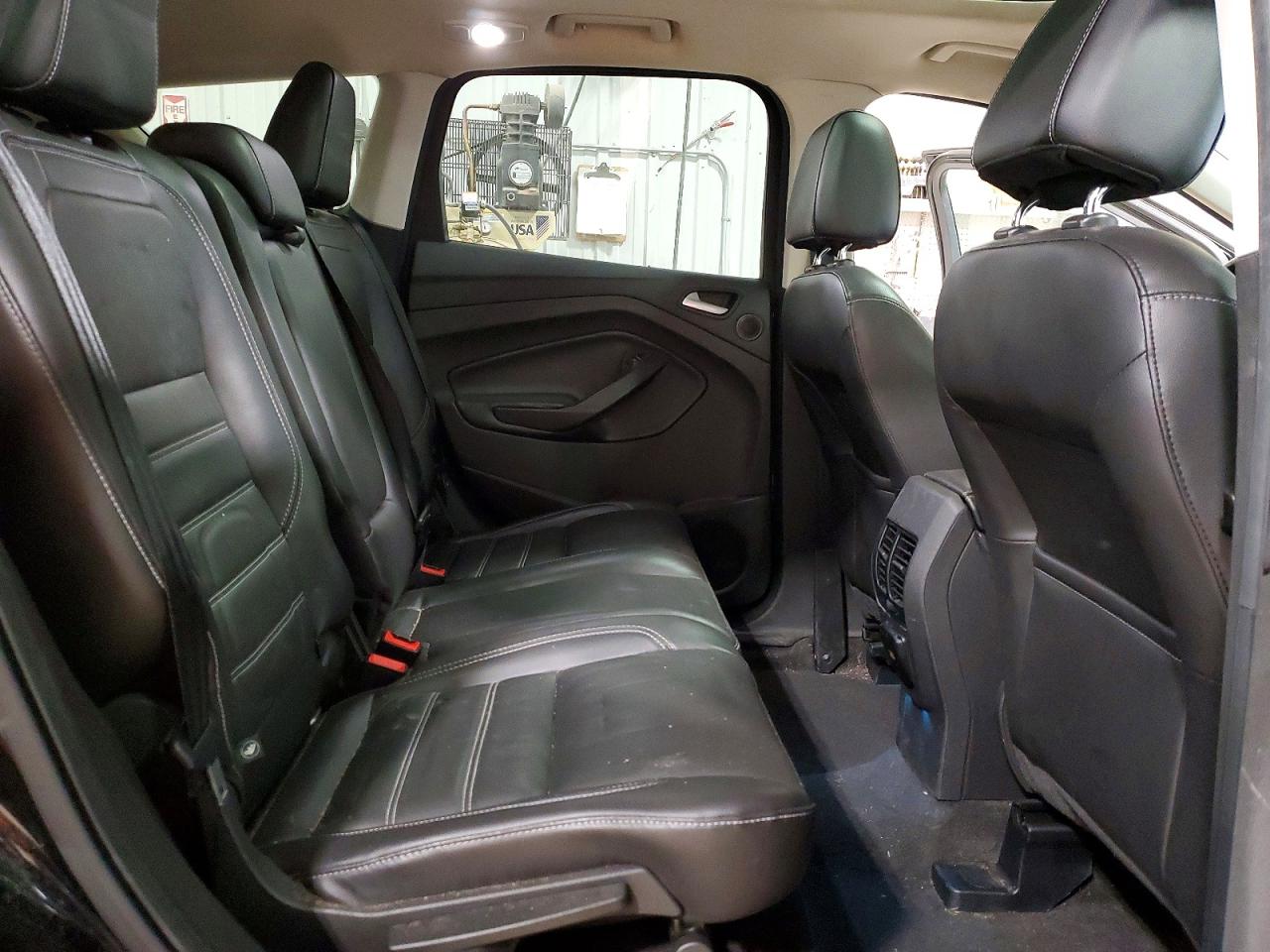2017 FORD ESCAPE TITANIUM photo 11