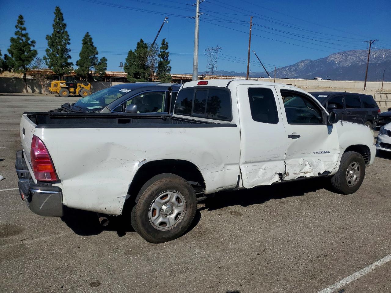 2006 TOYOTA TACOMA BASE photo 7