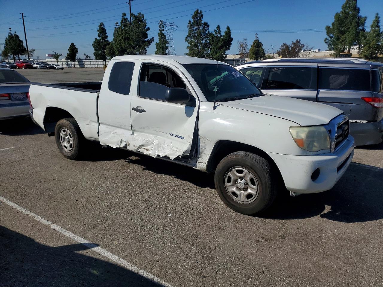 2006 TOYOTA TACOMA BASE photo 10