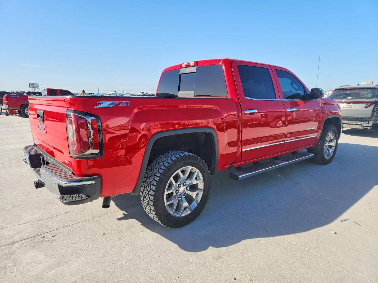 2017 GMC SIERRA K1500 SLT photo 5