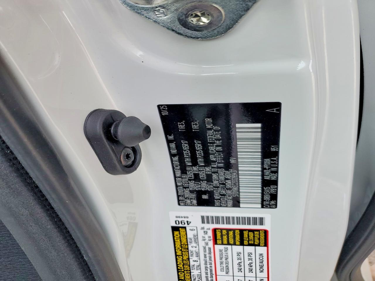 2025 TOYOTA SIENNA XLE 8-PASSENGER photo 12