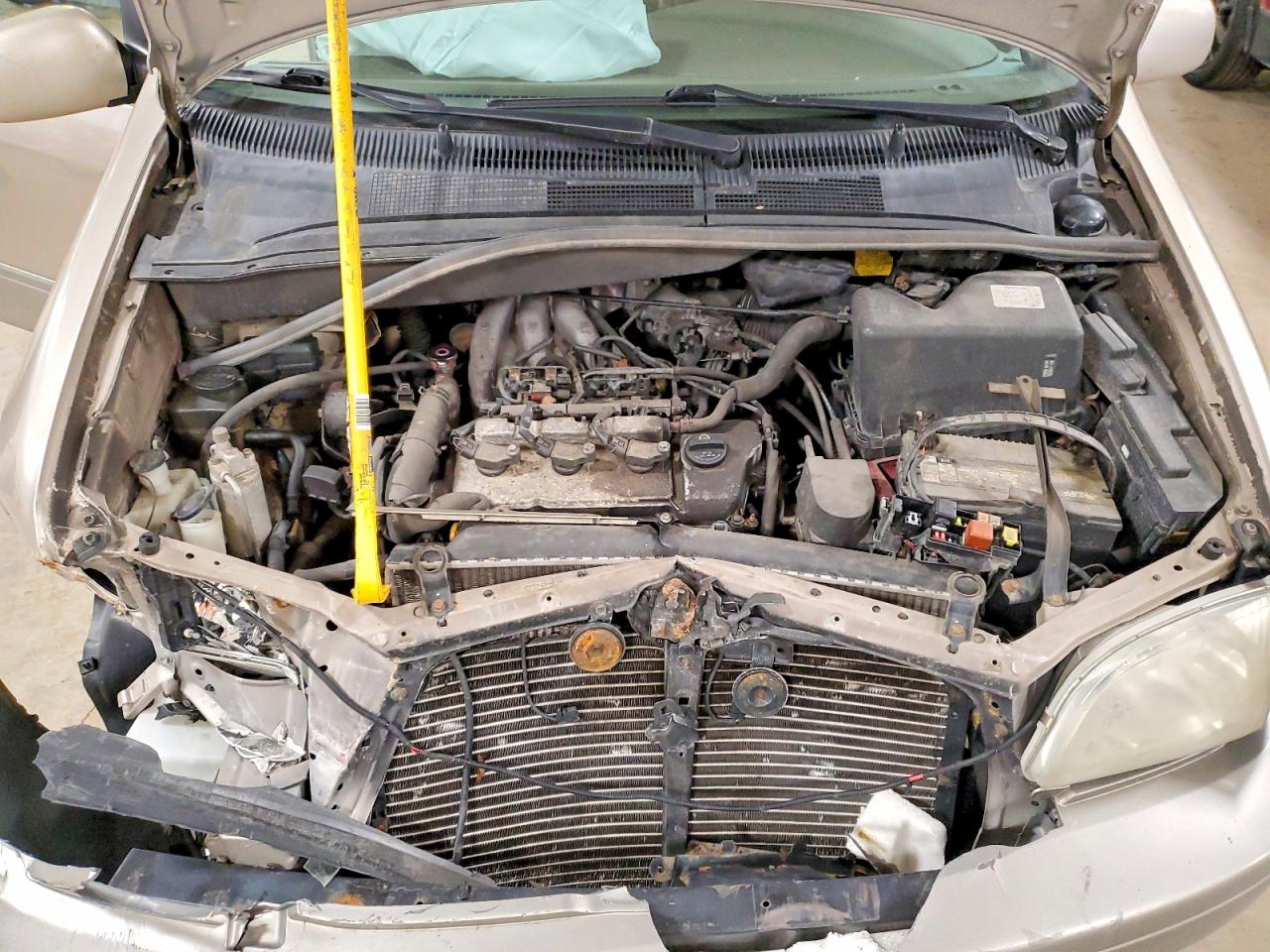 2003 TOYOTA SIENNA photo 12