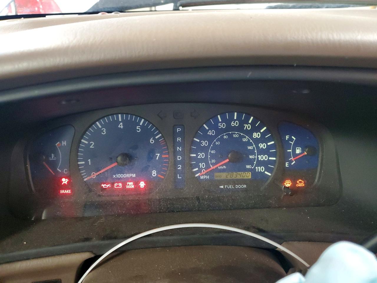 2003 TOYOTA SIENNA photo 9