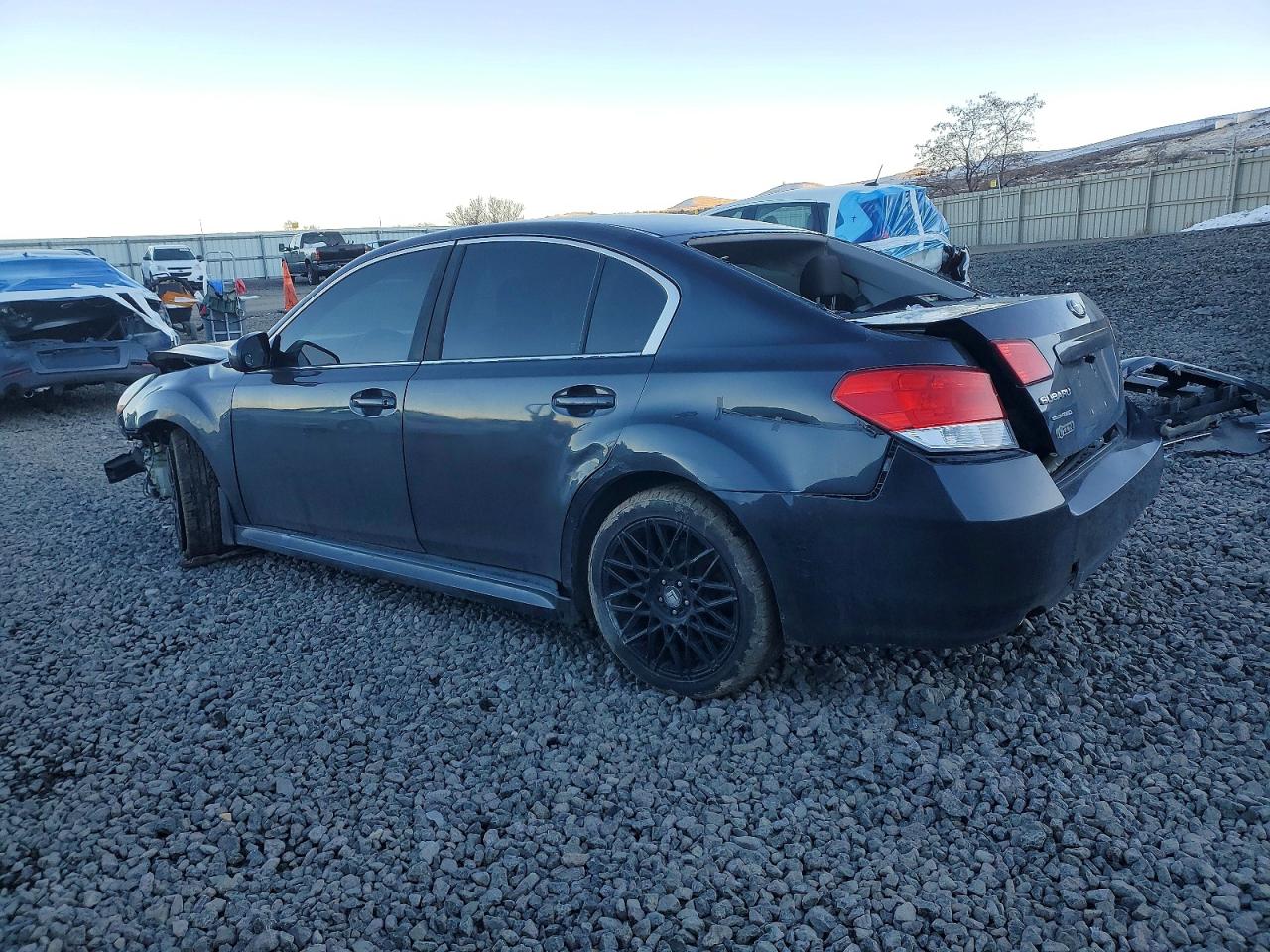2010 SUBARU LEGACY 2.5I PREMIUM photo 2