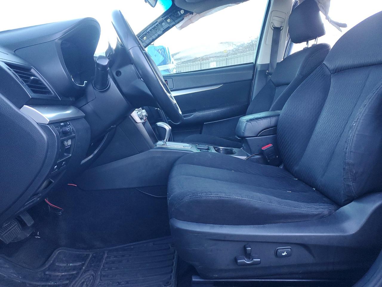 2010 SUBARU LEGACY 2.5I PREMIUM photo 7