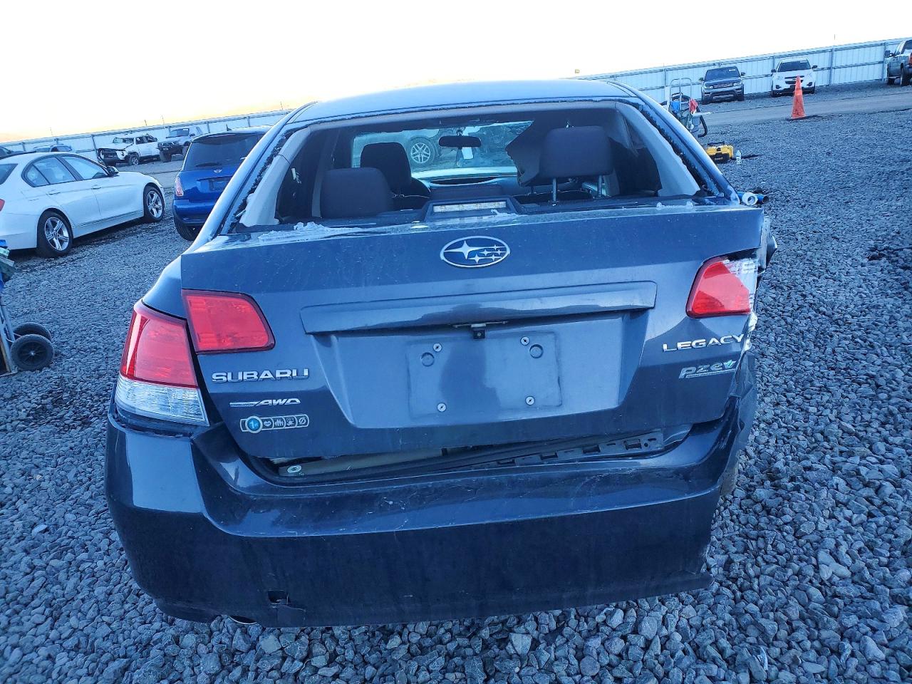 2010 SUBARU LEGACY 2.5I PREMIUM photo 6