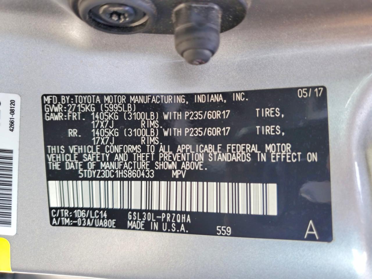 2017 TOYOTA SIENNA XLE 8-PASSENGER photo 25