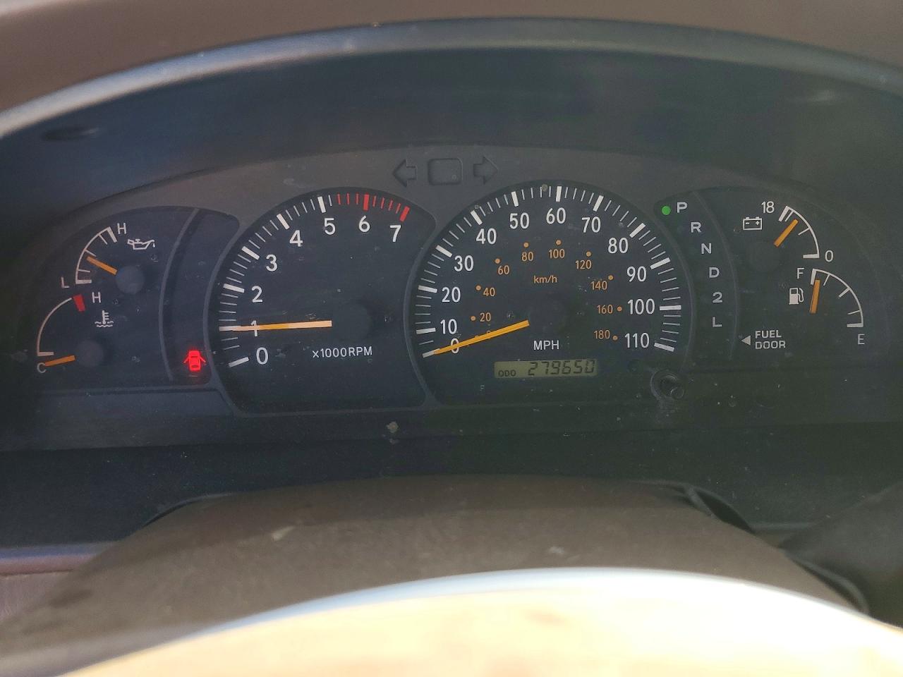 2002 TOYOTA TUNDRA SR5 V8 photo 9
