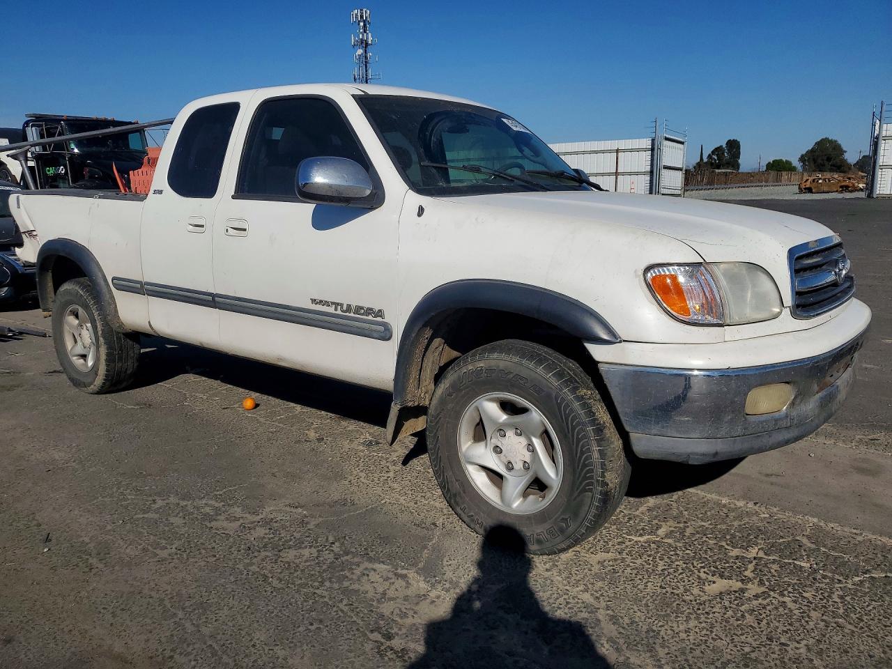 2002 TOYOTA TUNDRA SR5 V8 photo 4