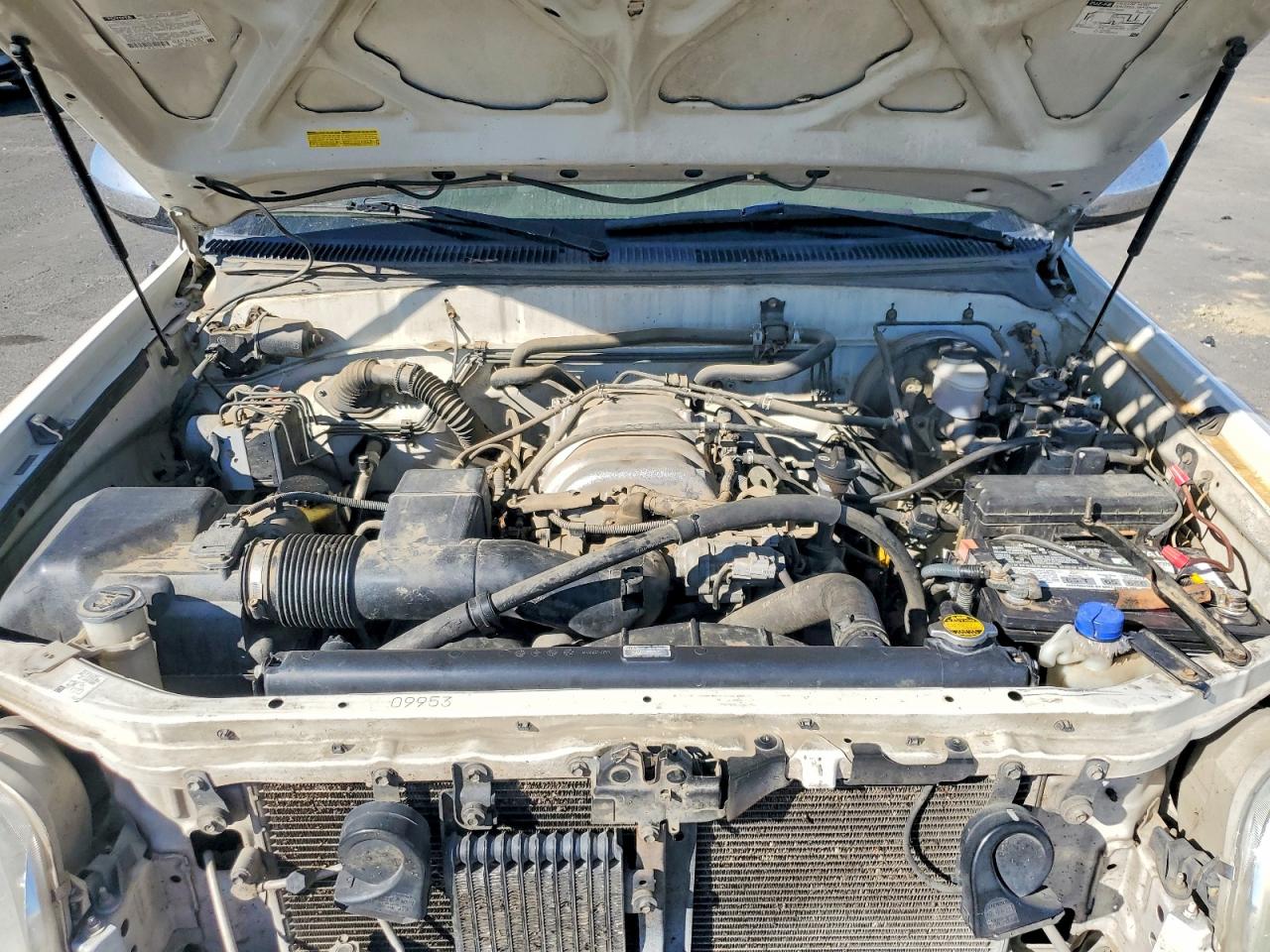 2002 TOYOTA TUNDRA SR5 V8 photo 11