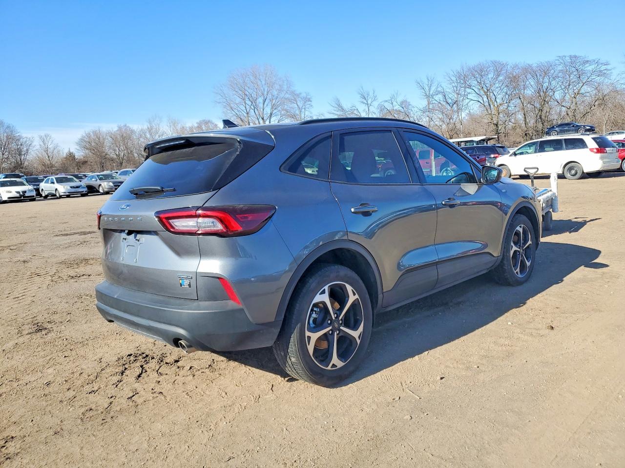 2025 FORD ESCAPE ST LINE SELECT photo 3