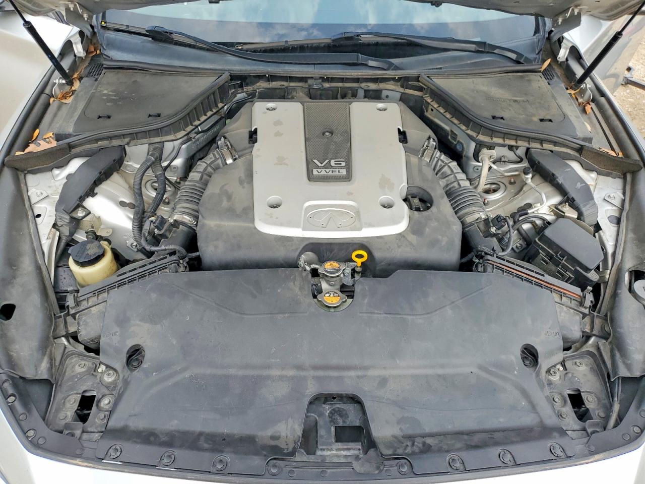 2015 INFINITI Q50 SPORT photo 21