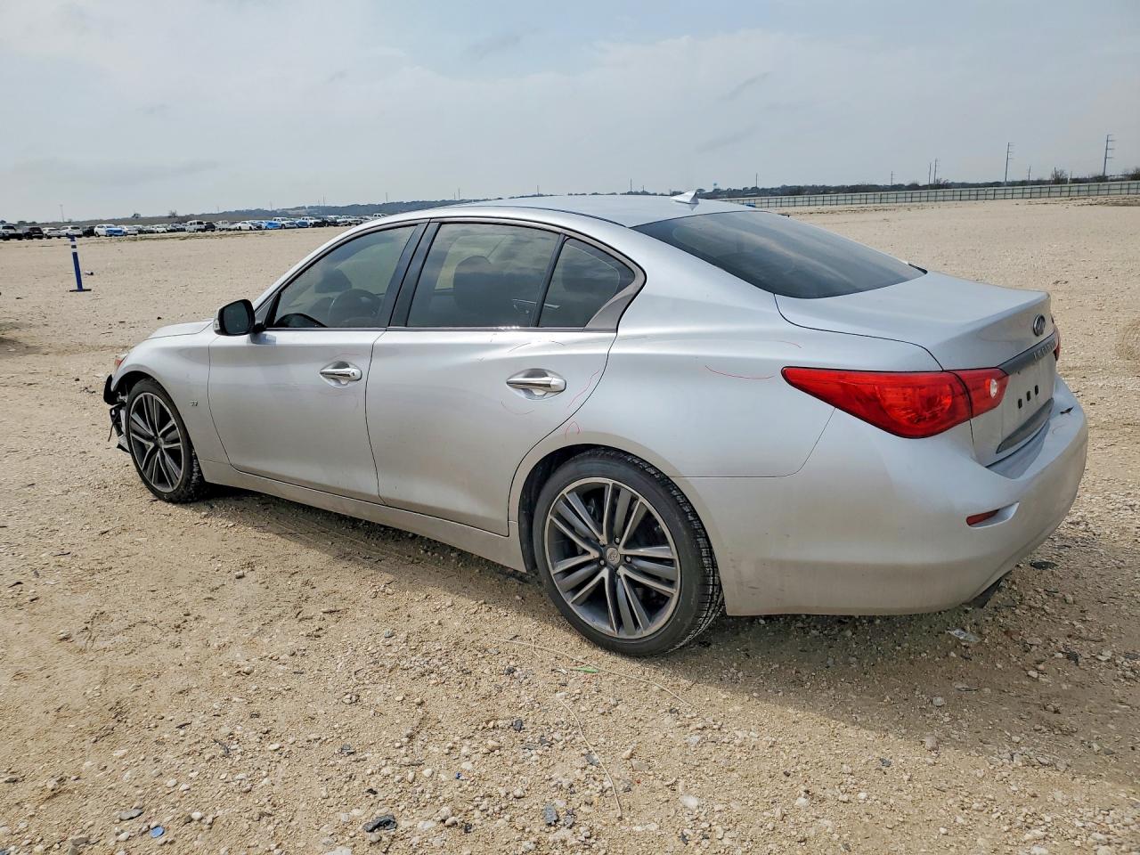 2015 INFINITI Q50 SPORT photo 3