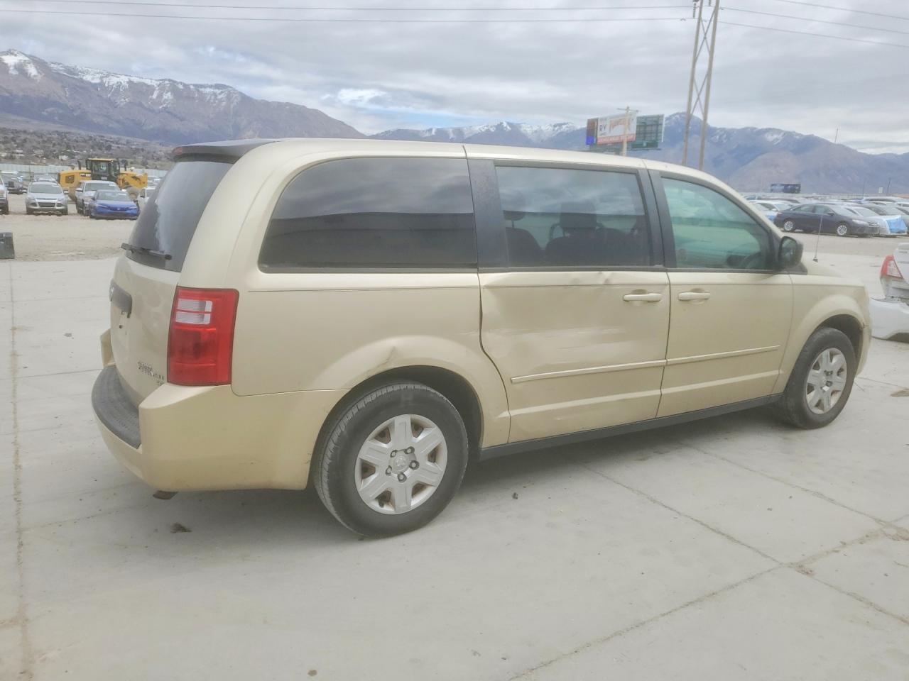 2010 DODGE GRAND CARAVAN SE photo 3