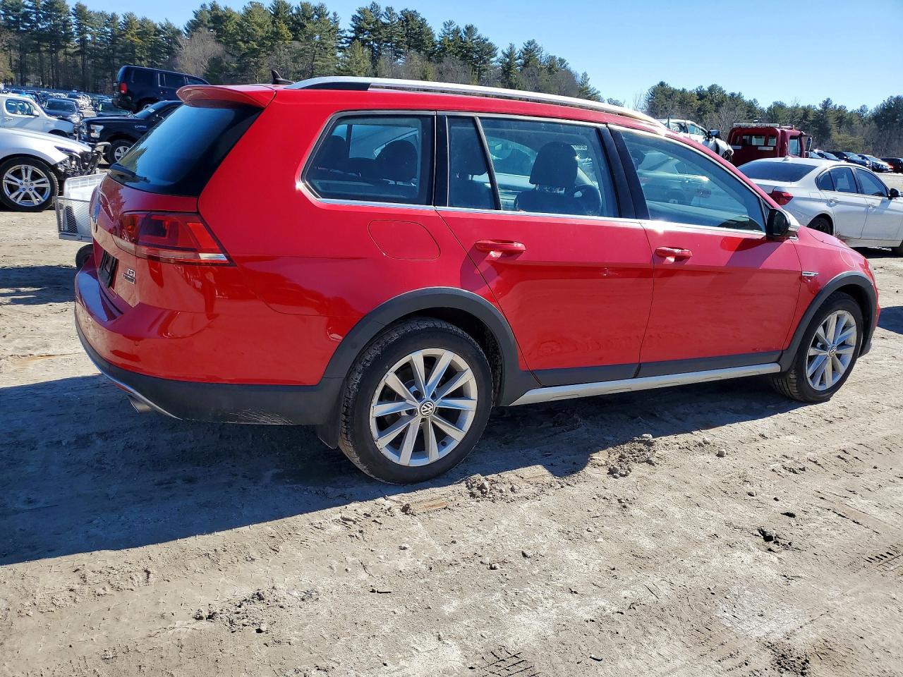 2017 VOLKSWAGEN GOLF ALLTRACK S photo 5