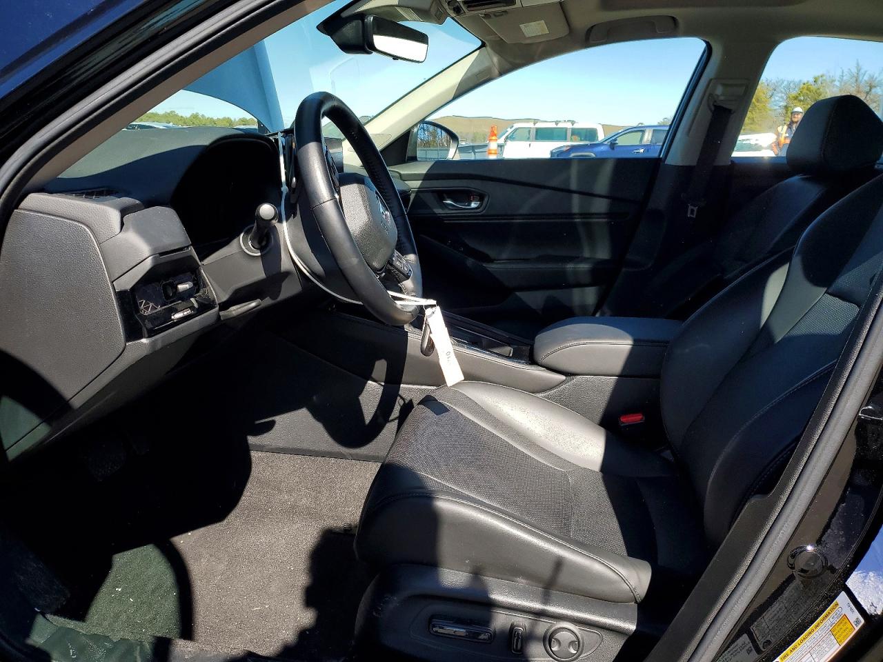 2025 HONDA ACCORD TOURING HYBRID photo 13