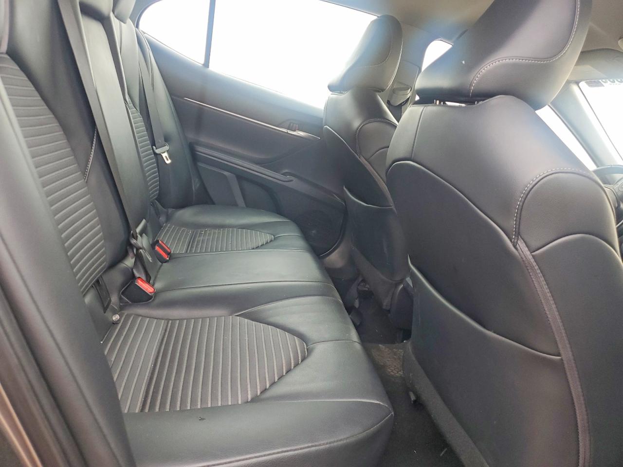 2021 TOYOTA CAMRY SE photo 19