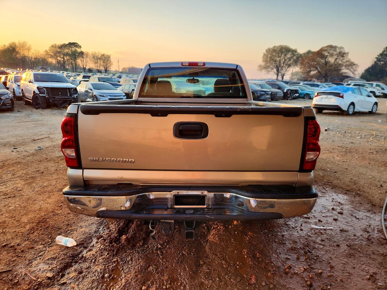 2003 CHEVROLET SILVERADO C1500 photo 6