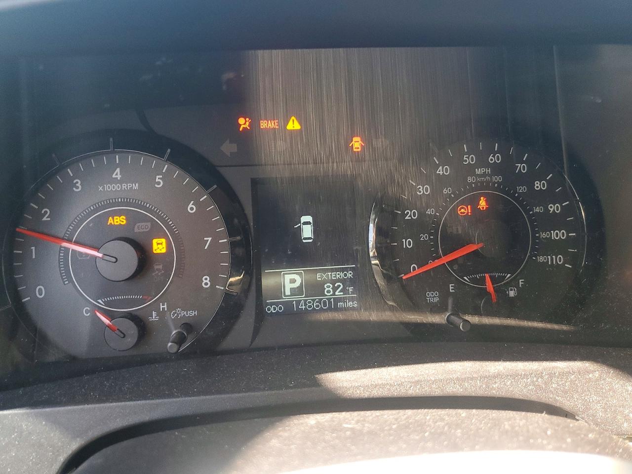 2015 TOYOTA SIENNA LE 8 PASSENGER photo 25