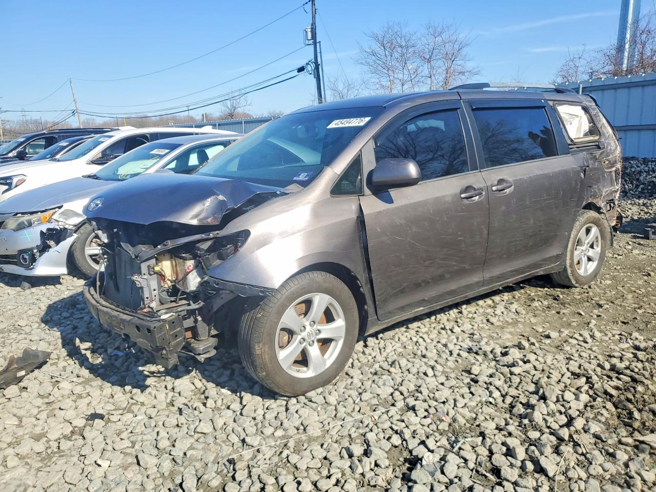 2015 TOYOTA SIENNA
