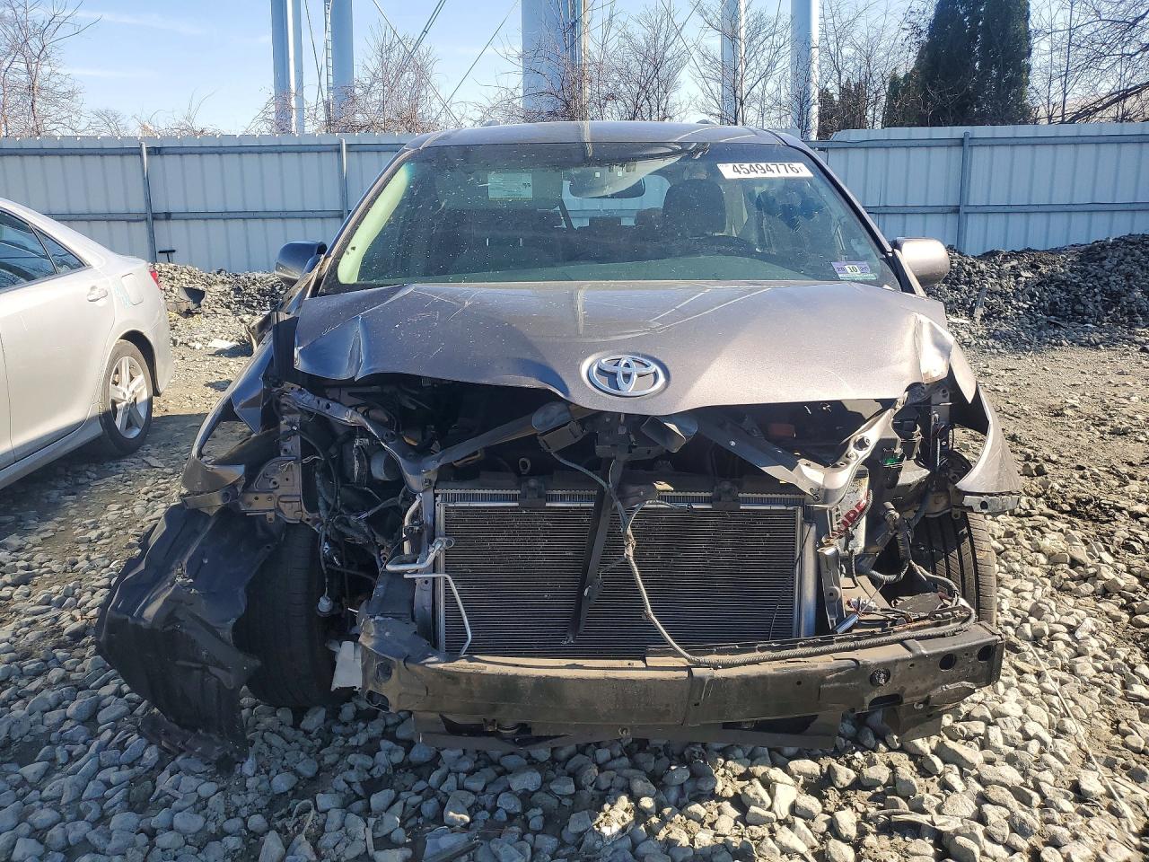 2015 TOYOTA SIENNA LE 8 PASSENGER photo 13