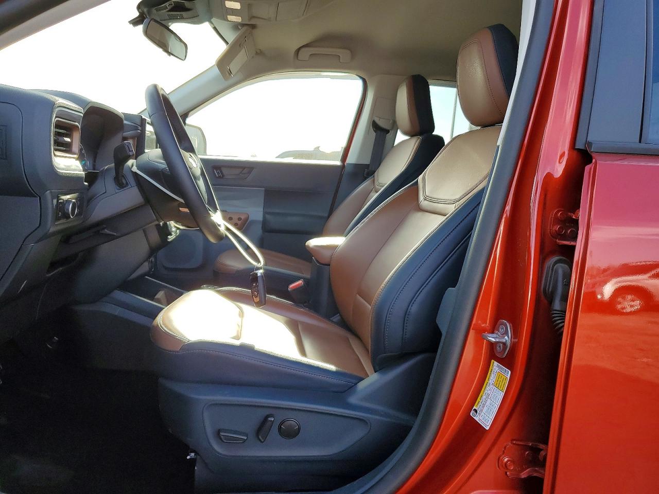 2024 FORD MAVERICK LARIAT photo 7