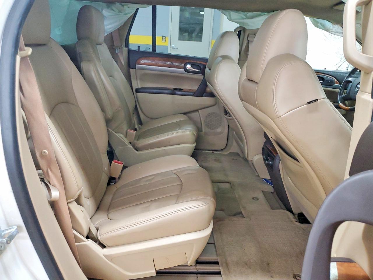 2011 BUICK ENCLAVE CXL photo 11