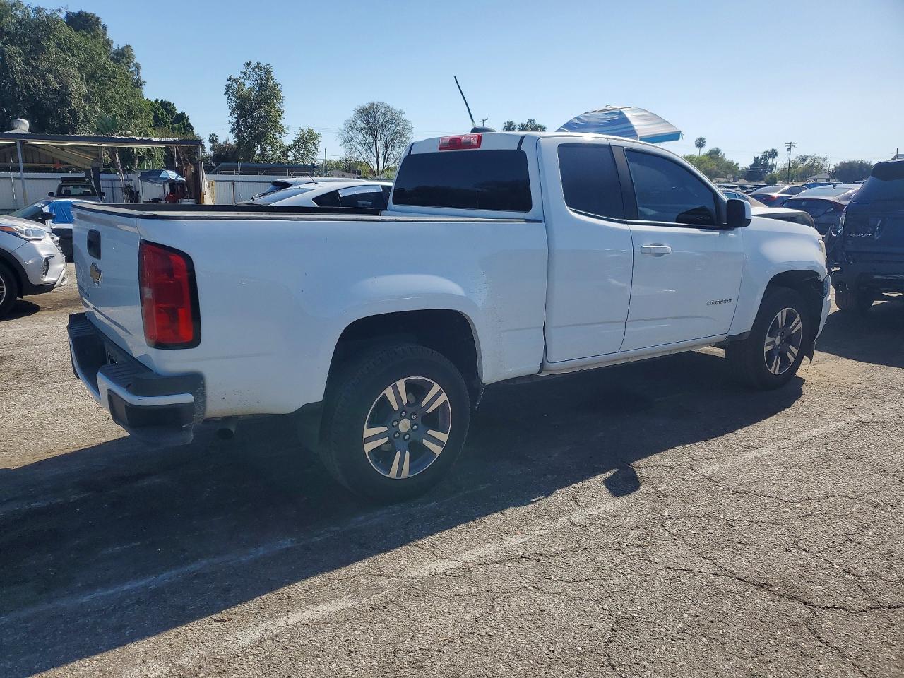2018 CHEVROLET COLORADO photo 3