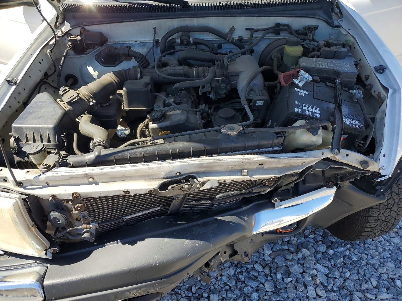 2000 TOYOTA TACOMA BASE photo 11
