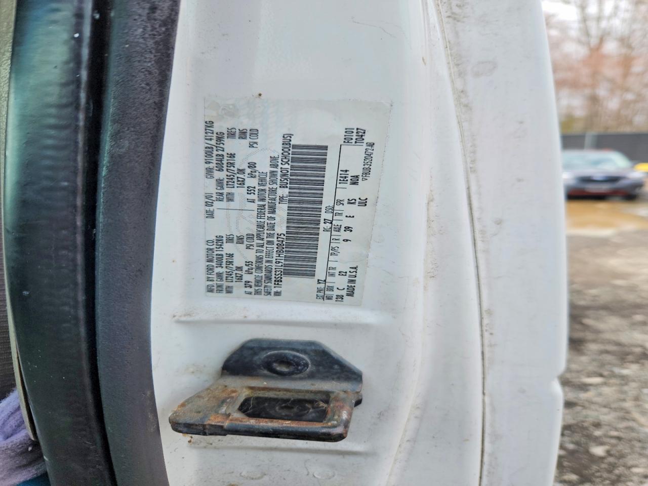 2001 FORD ECONOLINE E350 SUPER DUTY WAGON photo 13