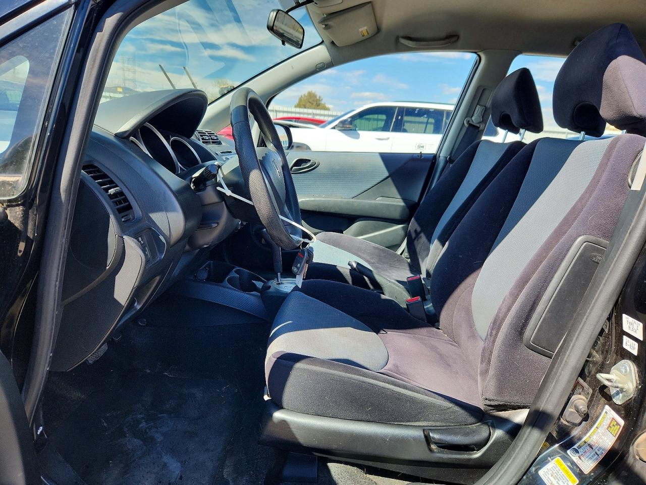 2008 HONDA FIT photo 7