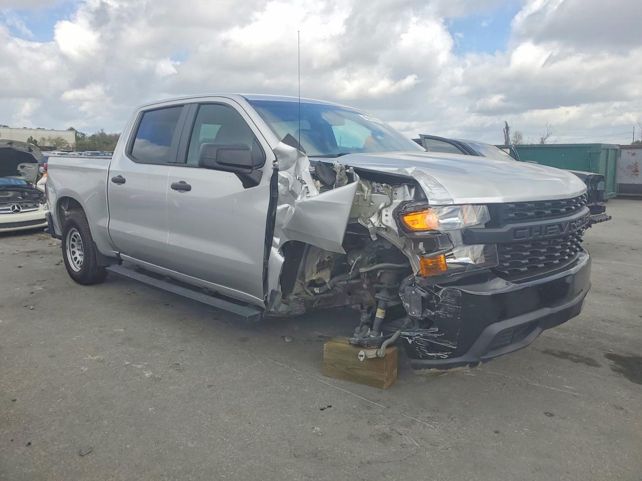 2020 CHEVROLET SILVERADO C1500 photo 4