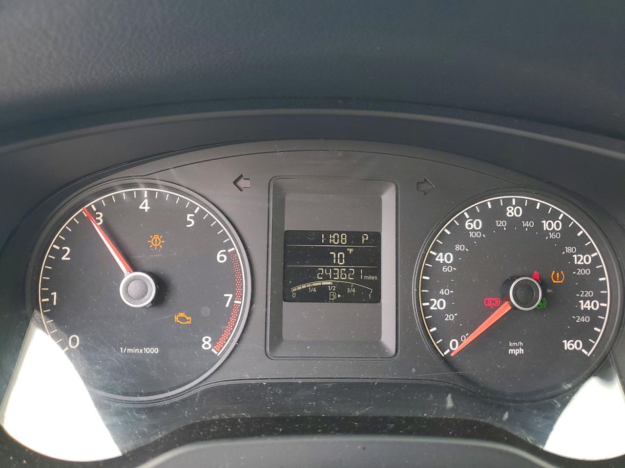2011 VOLKSWAGEN JETTA SE photo 9