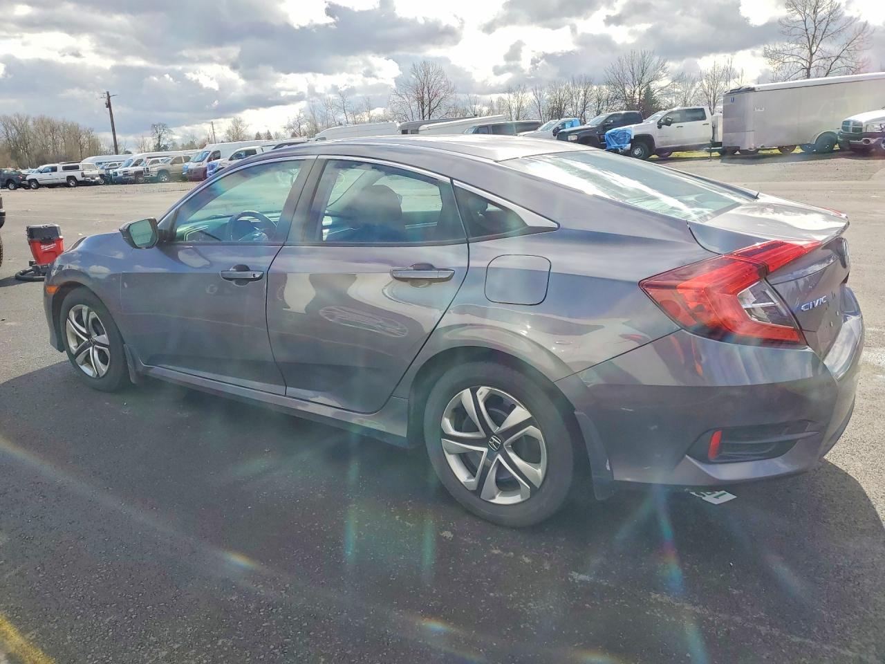 2016 HONDA CIVIC LX photo 2