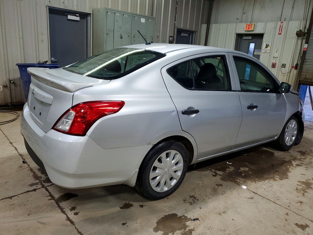 2019 NISSAN VERSA S PLUS photo 3