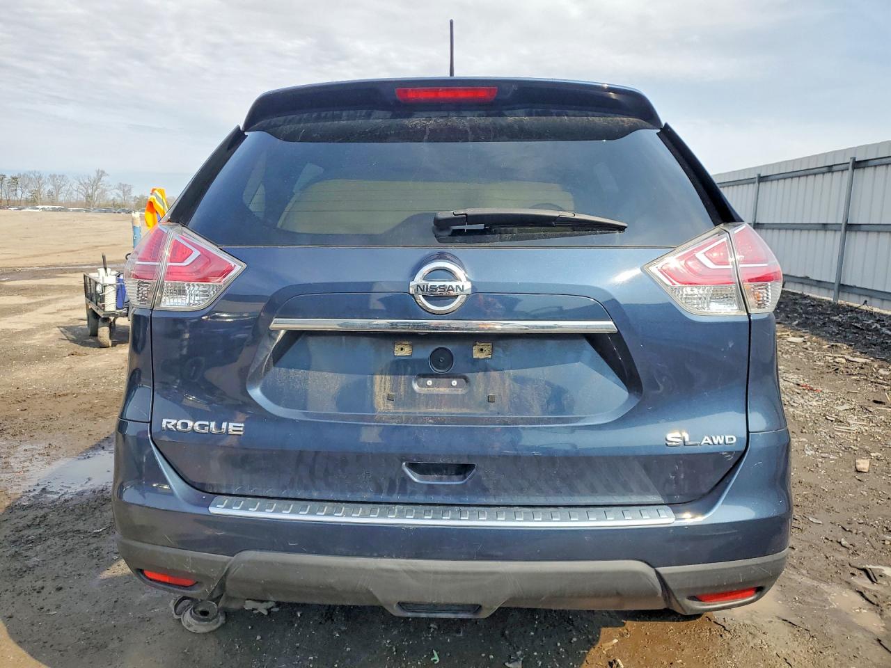 2016 NISSAN ROGUE SL photo 11