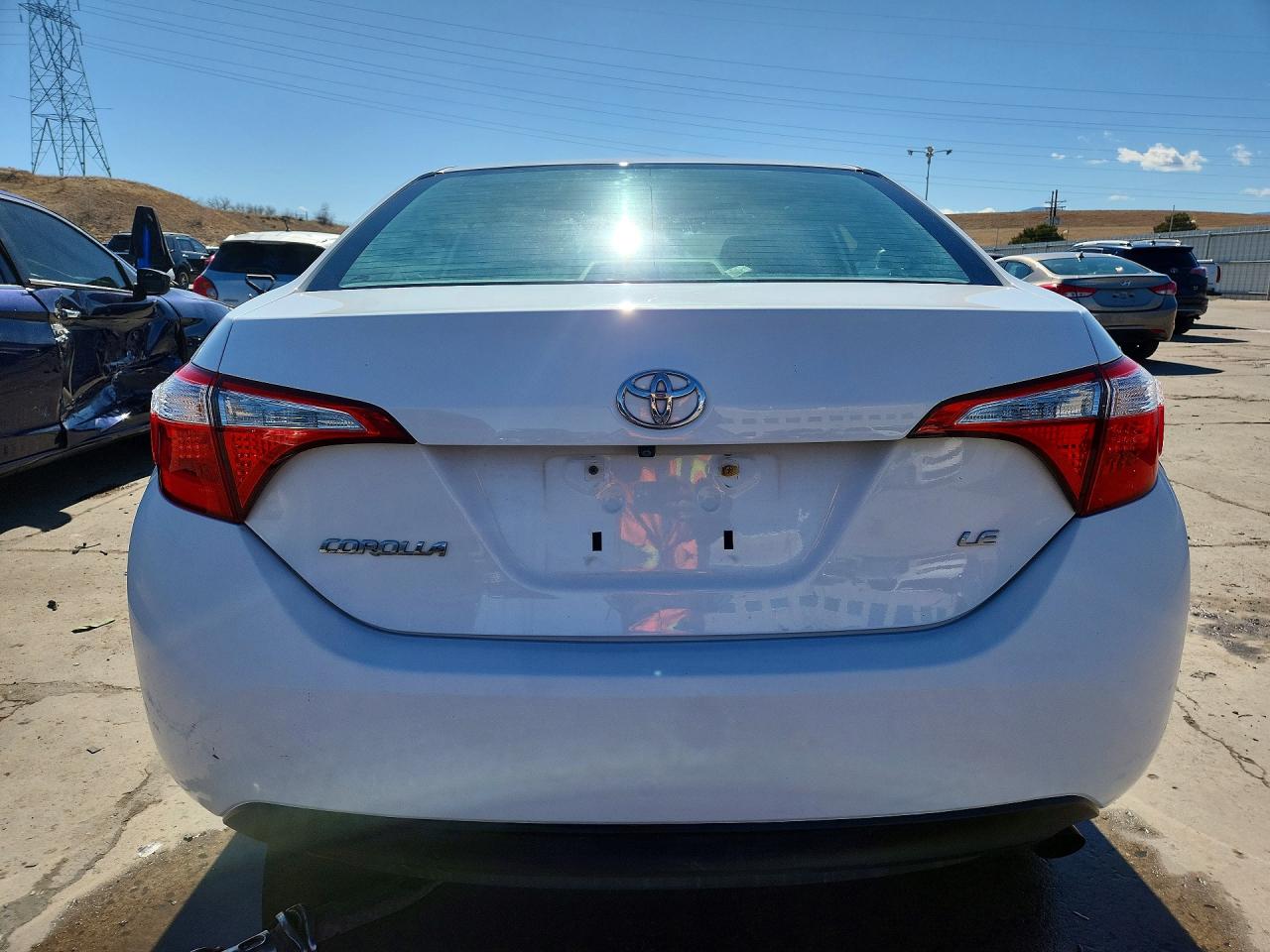 2015 TOYOTA COROLLA LE photo 6