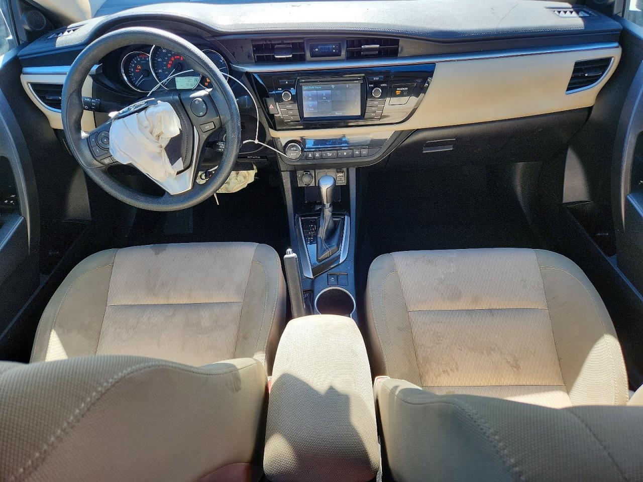 2015 TOYOTA COROLLA LE photo 8